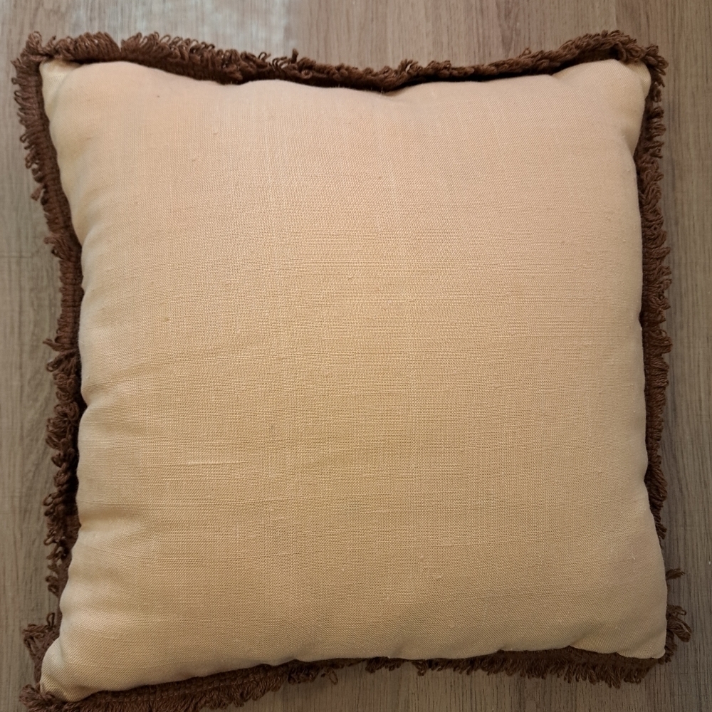 LEEWARDS Winsome Raccoon Pillow Vintage 1975 Cottagecore - Picture 3 of 5